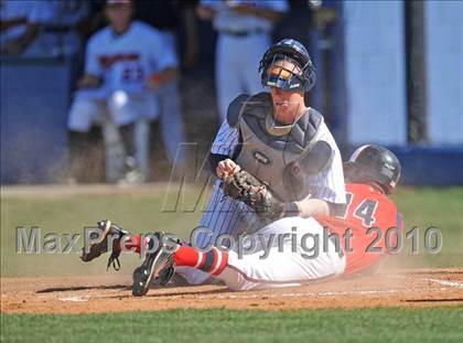 Thumbnail 3 in Wakeland vs Centennial (District 9-4A tiebreaker) photogallery.