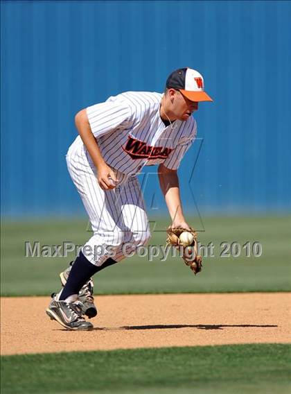 Thumbnail 2 in Wakeland vs Centennial (District 9-4A tiebreaker) photogallery.