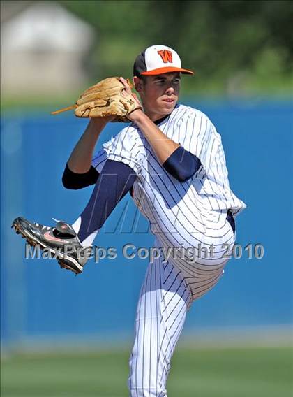 Thumbnail 3 in Wakeland vs Centennial (District 9-4A tiebreaker) photogallery.