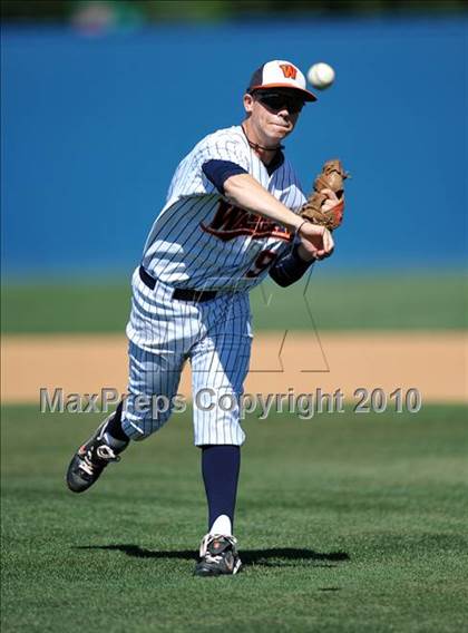 Thumbnail 1 in Wakeland vs Centennial (District 9-4A tiebreaker) photogallery.