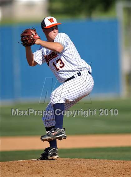 Thumbnail 3 in Wakeland vs Centennial (District 9-4A tiebreaker) photogallery.