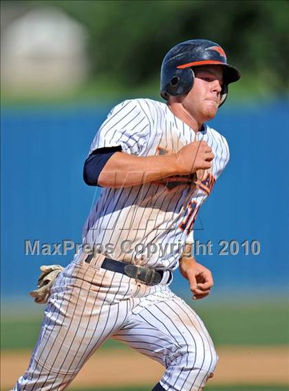 Thumbnail 3 in Wakeland vs Centennial (District 9-4A tiebreaker) photogallery.