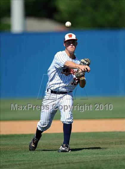 Thumbnail 1 in Wakeland vs Centennial (District 9-4A tiebreaker) photogallery.