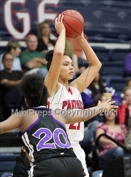Thumbnail 2 in Piedmont vs. St. Mary's (CIF NCS D4 Final) photogallery.