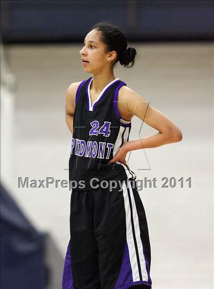 Thumbnail 1 in Piedmont vs. St. Mary's (CIF NCS D4 Final) photogallery.