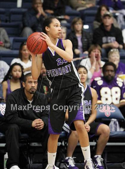 Thumbnail 1 in Piedmont vs. St. Mary's (CIF NCS D4 Final) photogallery.