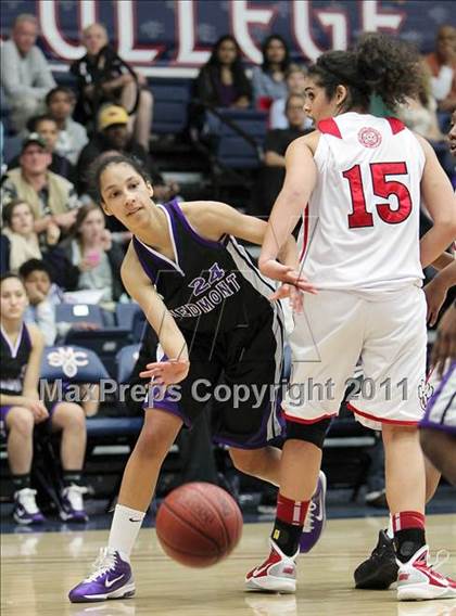 Thumbnail 2 in Piedmont vs. St. Mary's (CIF NCS D4 Final) photogallery.