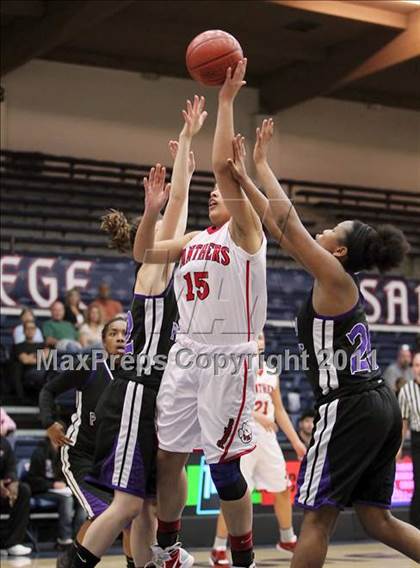 Thumbnail 2 in Piedmont vs. St. Mary's (CIF NCS D4 Final) photogallery.