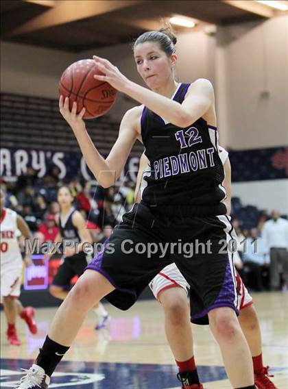 Thumbnail 2 in Piedmont vs. St. Mary's (CIF NCS D4 Final) photogallery.