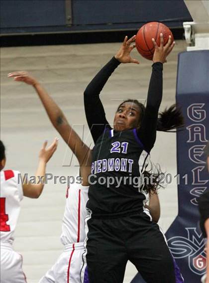 Thumbnail 1 in Piedmont vs. St. Mary's (CIF NCS D4 Final) photogallery.