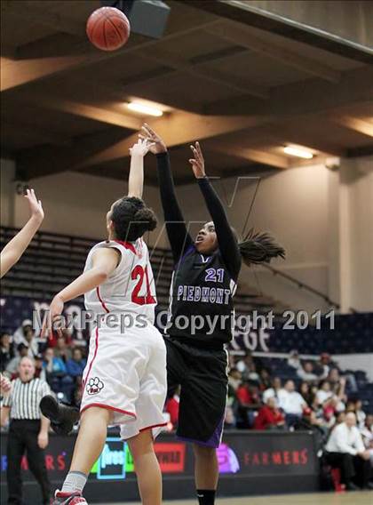 Thumbnail 3 in Piedmont vs. St. Mary's (CIF NCS D4 Final) photogallery.