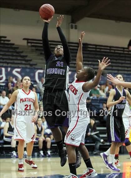 Thumbnail 3 in Piedmont vs. St. Mary's (CIF NCS D4 Final) photogallery.