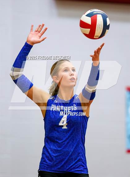 Thumbnail 1 in Van Alstyne @ Bells photogallery.
