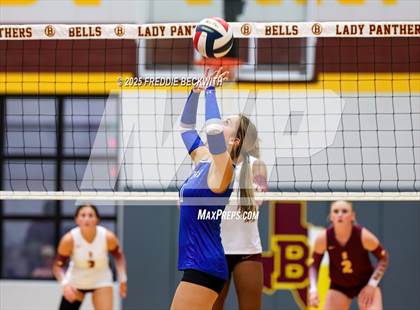 Thumbnail 2 in Van Alstyne @ Bells photogallery.