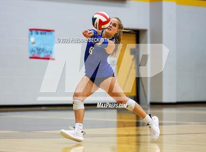 Thumbnail 3 in Van Alstyne @ Bells photogallery.