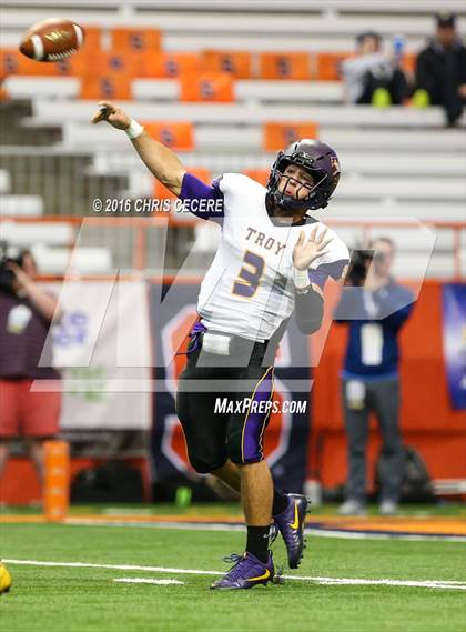 Thumbnail 3 in Victor vs. Troy (NYSPHSAA Class AA Final) photogallery.