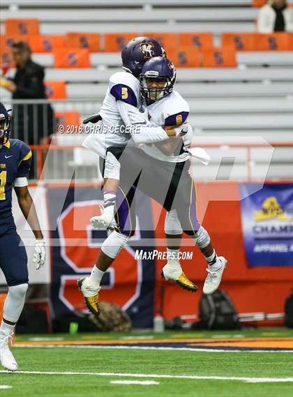 Thumbnail 1 in Victor vs. Troy (NYSPHSAA Class AA Final) photogallery.