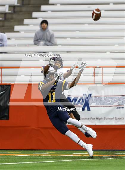 Thumbnail 2 in Victor vs. Troy (NYSPHSAA Class AA Final) photogallery.