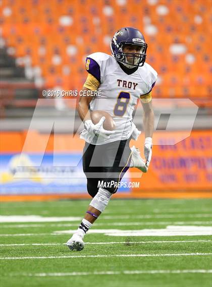 Thumbnail 2 in Victor vs. Troy (NYSPHSAA Class AA Final) photogallery.