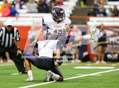 Thumbnail 2 in Victor vs. Troy (NYSPHSAA Class AA Final) photogallery.