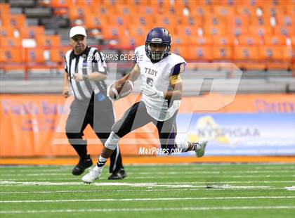Thumbnail 3 in Victor vs. Troy (NYSPHSAA Class AA Final) photogallery.
