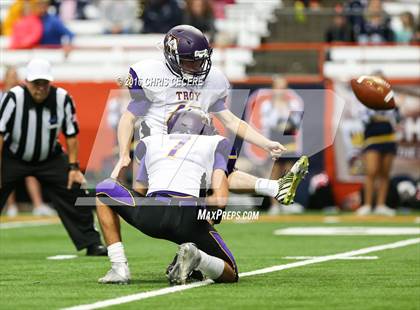 Thumbnail 1 in Victor vs. Troy (NYSPHSAA Class AA Final) photogallery.