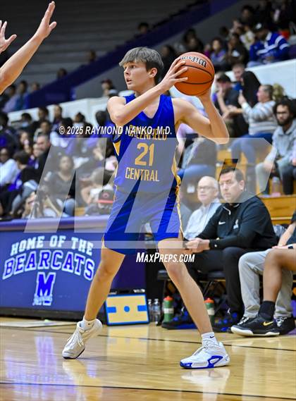 Thumbnail 2 in Greenfield-Central @ Muncie Central  photogallery.