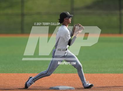Thumbnail 3 in Spanish Fork vs. Maple Mountain (UHSAA 5A Final Game 1) photogallery.