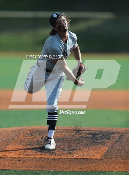 Thumbnail 1 in Spanish Fork vs. Maple Mountain (UHSAA 5A Final Game 1) photogallery.