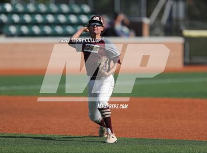 Thumbnail 2 in Spanish Fork vs. Maple Mountain (UHSAA 5A Final Game 1) photogallery.