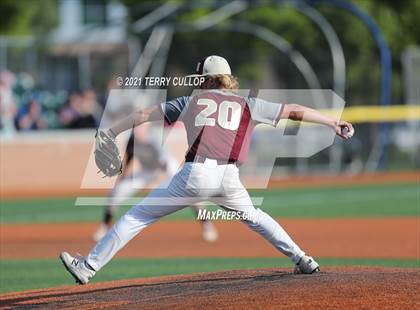 Thumbnail 1 in Spanish Fork vs. Maple Mountain (UHSAA 5A Final Game 1) photogallery.