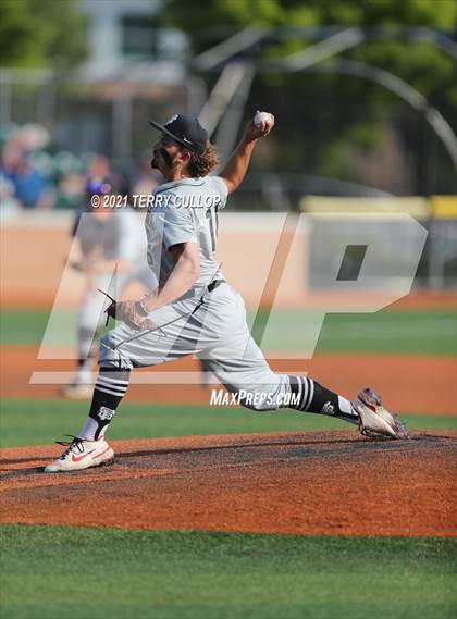 Thumbnail 3 in Spanish Fork vs. Maple Mountain (UHSAA 5A Final Game 1) photogallery.