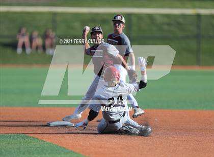 Thumbnail 1 in Spanish Fork vs. Maple Mountain (UHSAA 5A Final Game 1) photogallery.