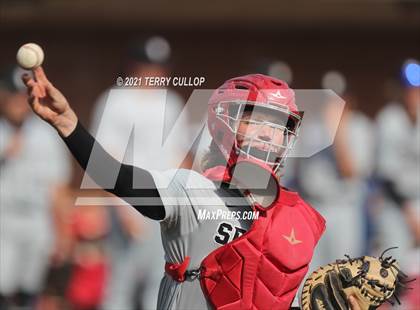 Thumbnail 1 in Spanish Fork vs. Maple Mountain (UHSAA 5A Final Game 1) photogallery.