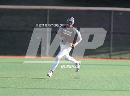 Thumbnail 3 in Spanish Fork vs. Maple Mountain (UHSAA 5A Final Game 1) photogallery.