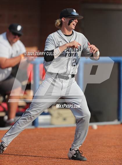 Thumbnail 3 in Spanish Fork vs. Maple Mountain (UHSAA 5A Final Game 1) photogallery.