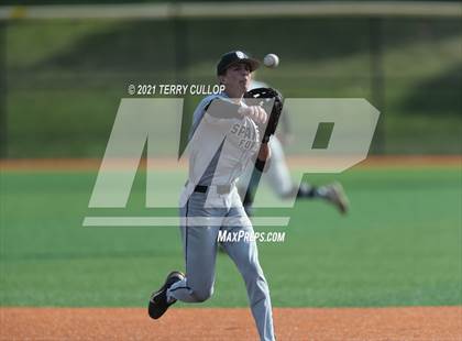 Thumbnail 2 in Spanish Fork vs. Maple Mountain (UHSAA 5A Final Game 1) photogallery.