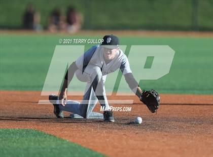 Thumbnail 3 in Spanish Fork vs. Maple Mountain (UHSAA 5A Final Game 1) photogallery.