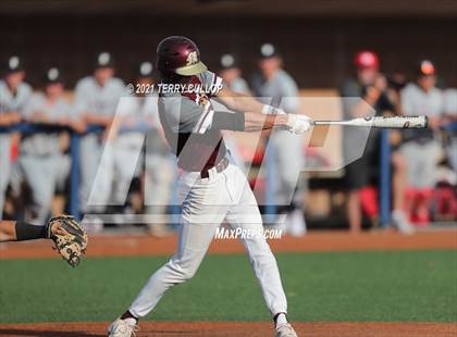 Thumbnail 2 in Spanish Fork vs. Maple Mountain (UHSAA 5A Final Game 1) photogallery.