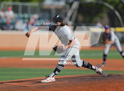 Thumbnail 2 in Spanish Fork vs. Maple Mountain (UHSAA 5A Final Game 1) photogallery.