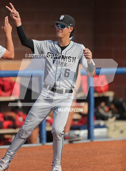 Thumbnail 2 in Spanish Fork vs. Maple Mountain (UHSAA 5A Final Game 1) photogallery.
