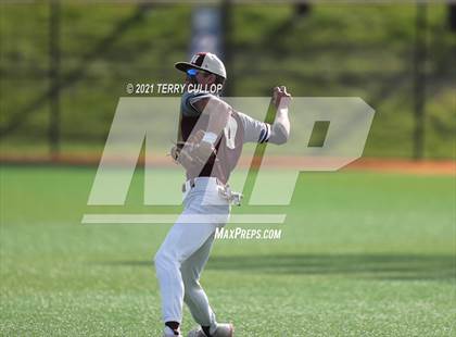 Thumbnail 3 in Spanish Fork vs. Maple Mountain (UHSAA 5A Final Game 1) photogallery.