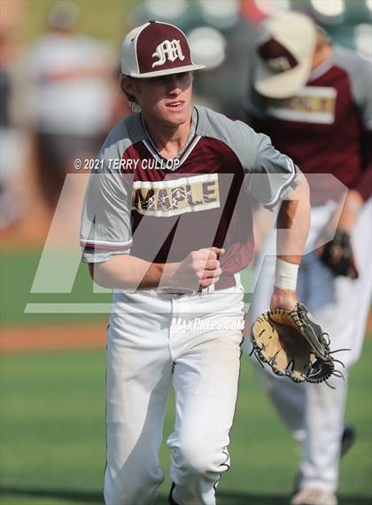 Thumbnail 2 in Spanish Fork vs. Maple Mountain (UHSAA 5A Final Game 1) photogallery.
