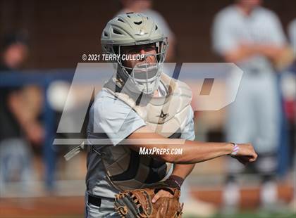 Thumbnail 2 in Spanish Fork vs. Maple Mountain (UHSAA 5A Final Game 1) photogallery.