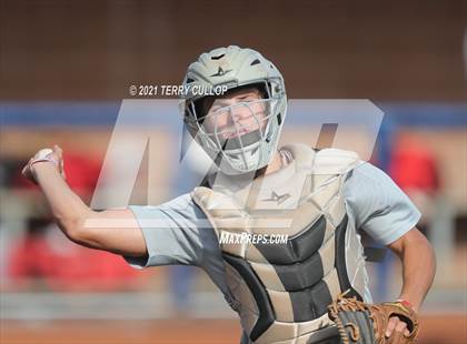 Thumbnail 3 in Spanish Fork vs. Maple Mountain (UHSAA 5A Final Game 1) photogallery.