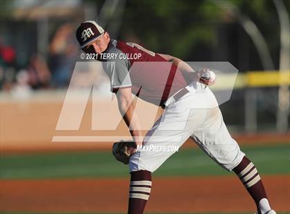 Thumbnail 3 in Spanish Fork vs. Maple Mountain (UHSAA 5A Final Game 1) photogallery.