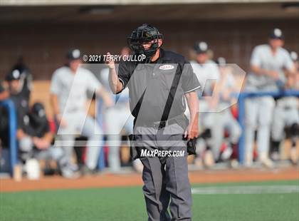 Thumbnail 2 in Spanish Fork vs. Maple Mountain (UHSAA 5A Final Game 1) photogallery.