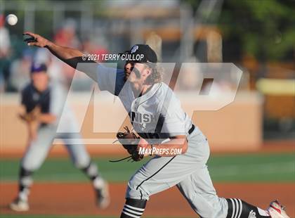 Thumbnail 3 in Spanish Fork vs. Maple Mountain (UHSAA 5A Final Game 1) photogallery.
