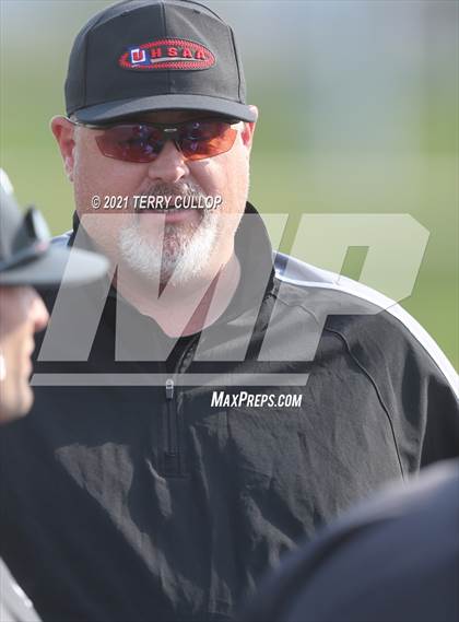 Thumbnail 1 in Spanish Fork vs. Maple Mountain (UHSAA 5A Final Game 1) photogallery.