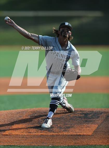 Thumbnail 2 in Spanish Fork vs. Maple Mountain (UHSAA 5A Final Game 1) photogallery.